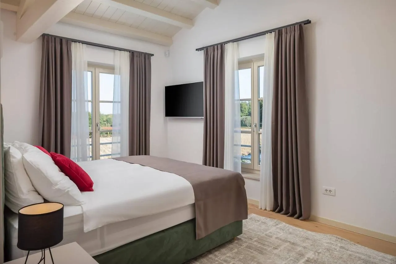 Villa Alicia By Ilc Brtonigla